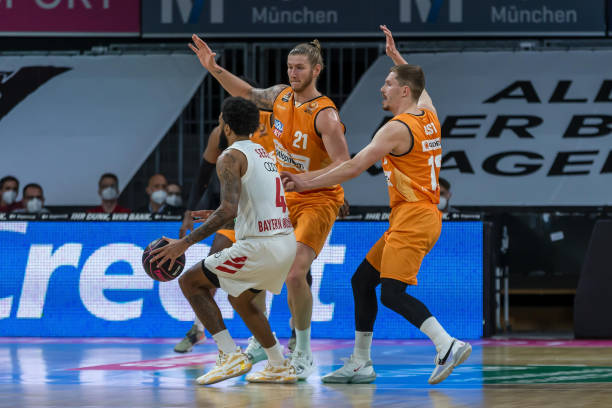 然不是一次 然不是一次