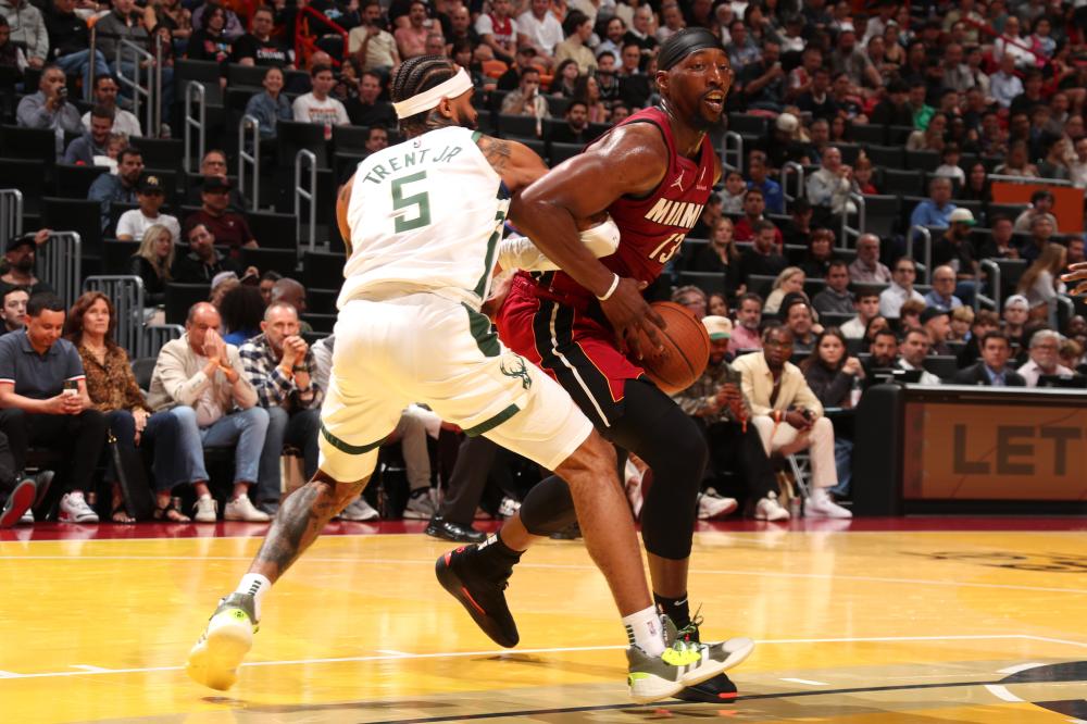 船在季前训 船在季前训