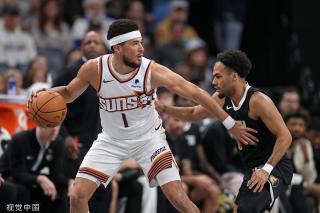 赛段中屡屡 赛段中屡屡